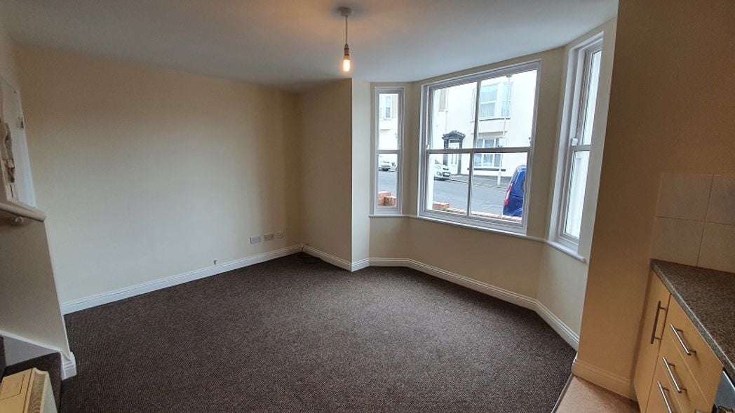 Property image 25 of 44