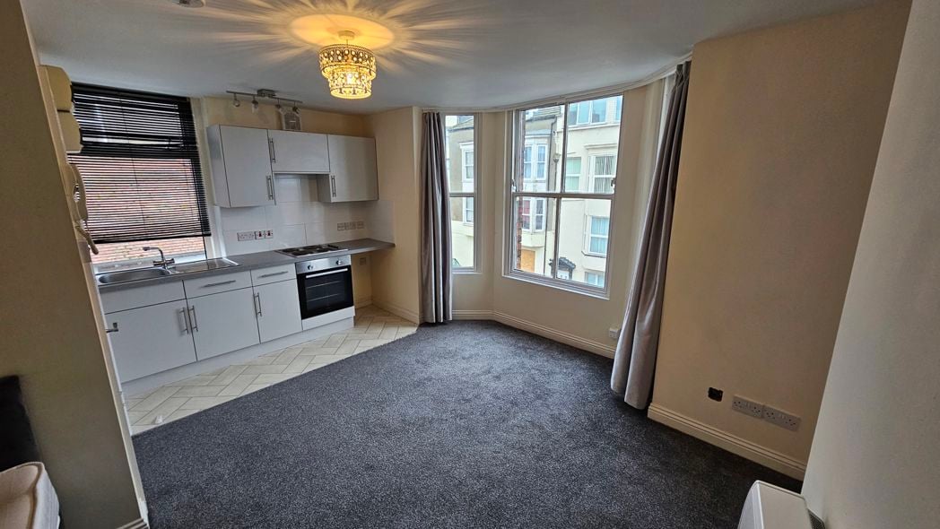 Property image 36 of 44