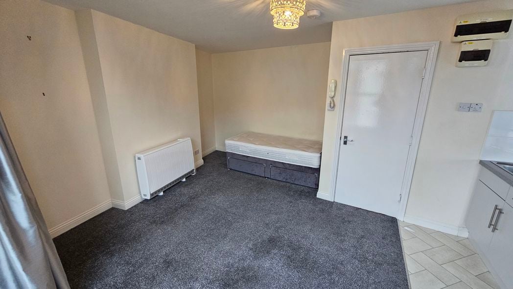 Property image 37 of 44