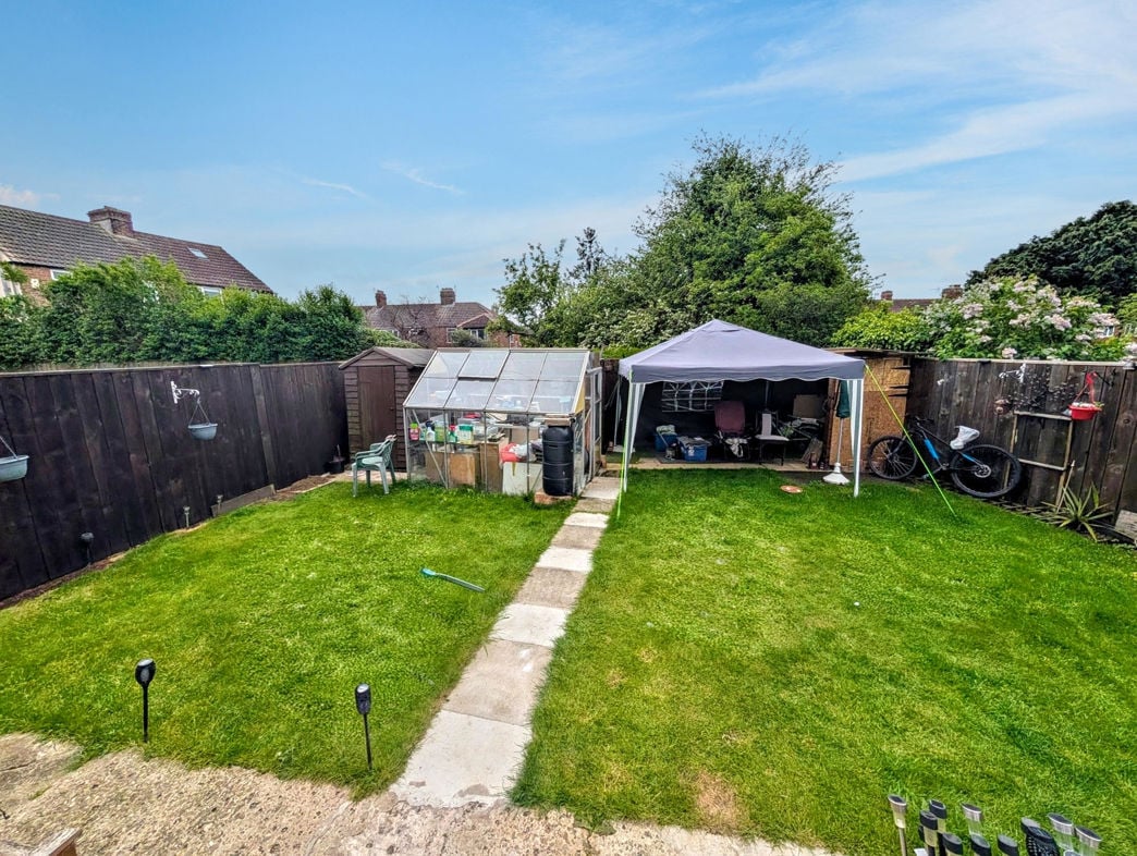 Property image 10 of 11