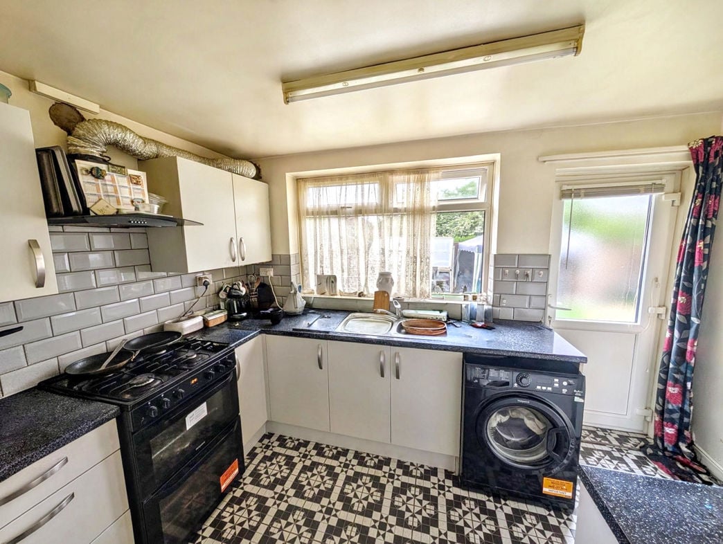 Property image 3 of 11