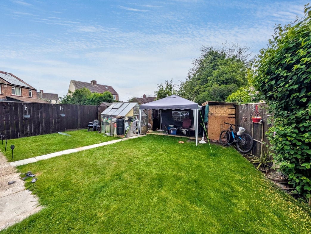 Property image 9 of 11