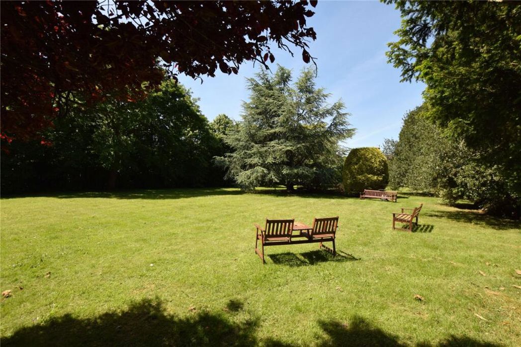 Property image 2 of 10