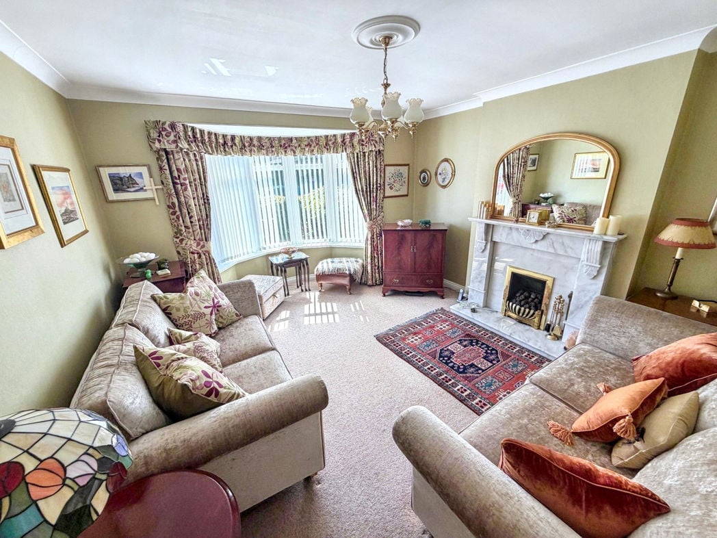 Property image 3 of 13