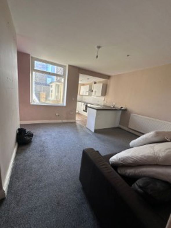 Property image 2 of 23