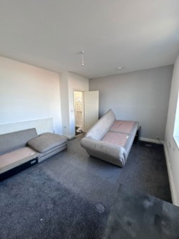 Property image 4 of 23