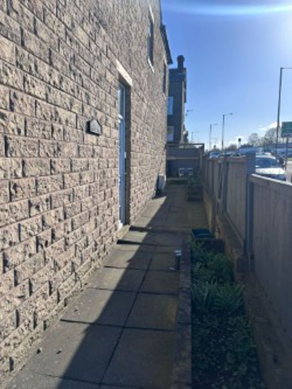 Property image 10 of 23