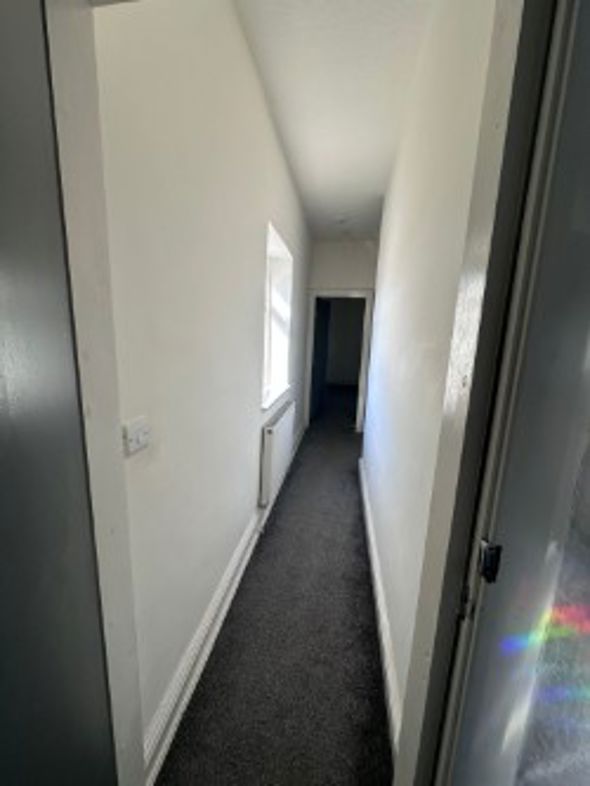 Property image 13 of 23