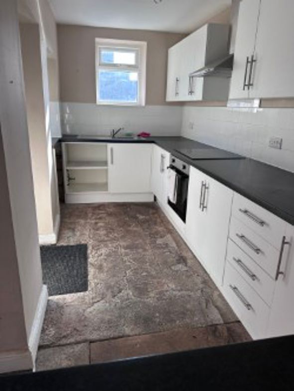 Property image 1 of 23
