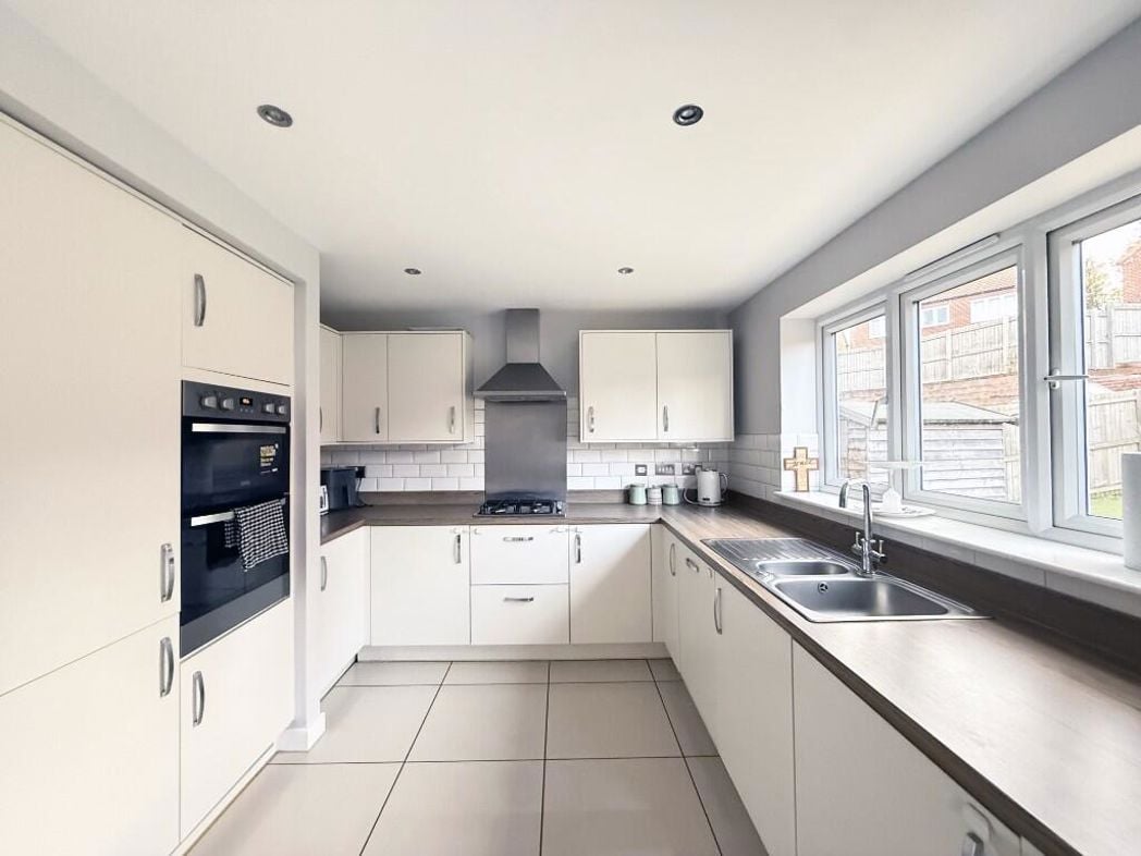 Property image 3 of 10