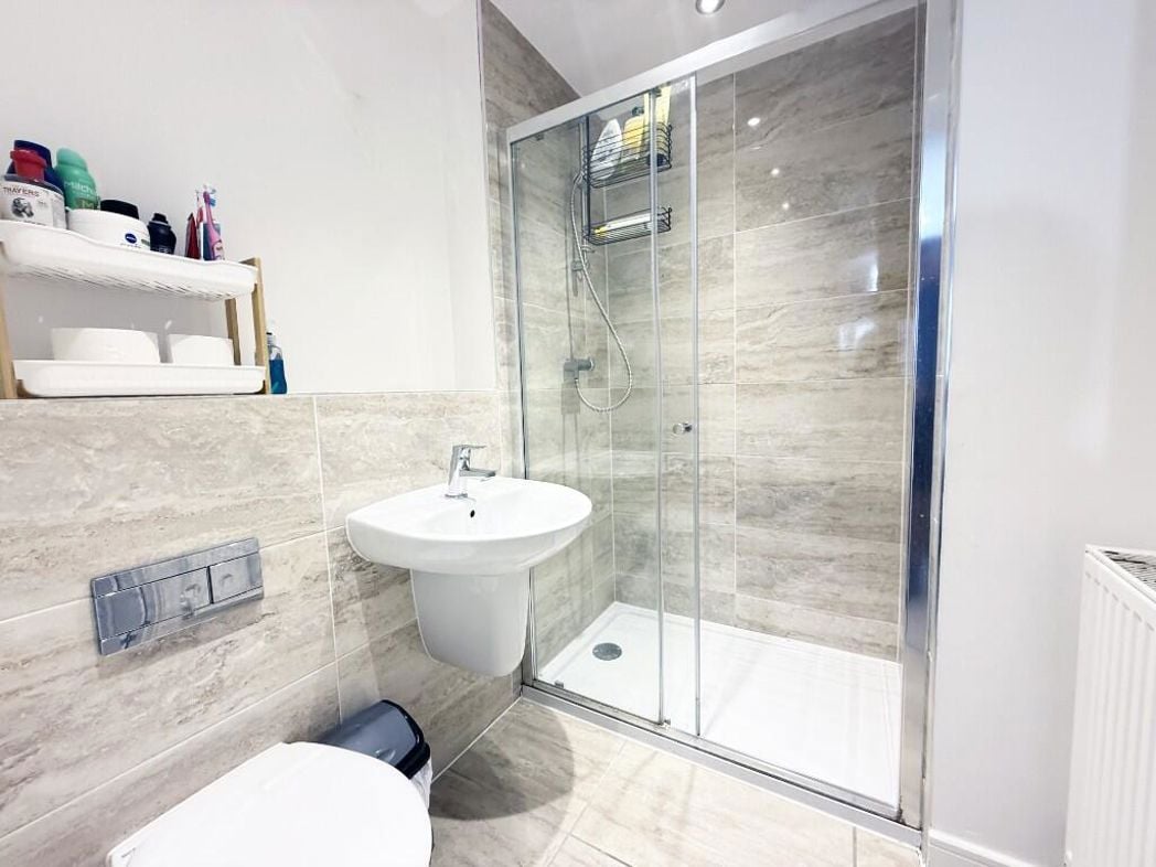 Property image 6 of 10