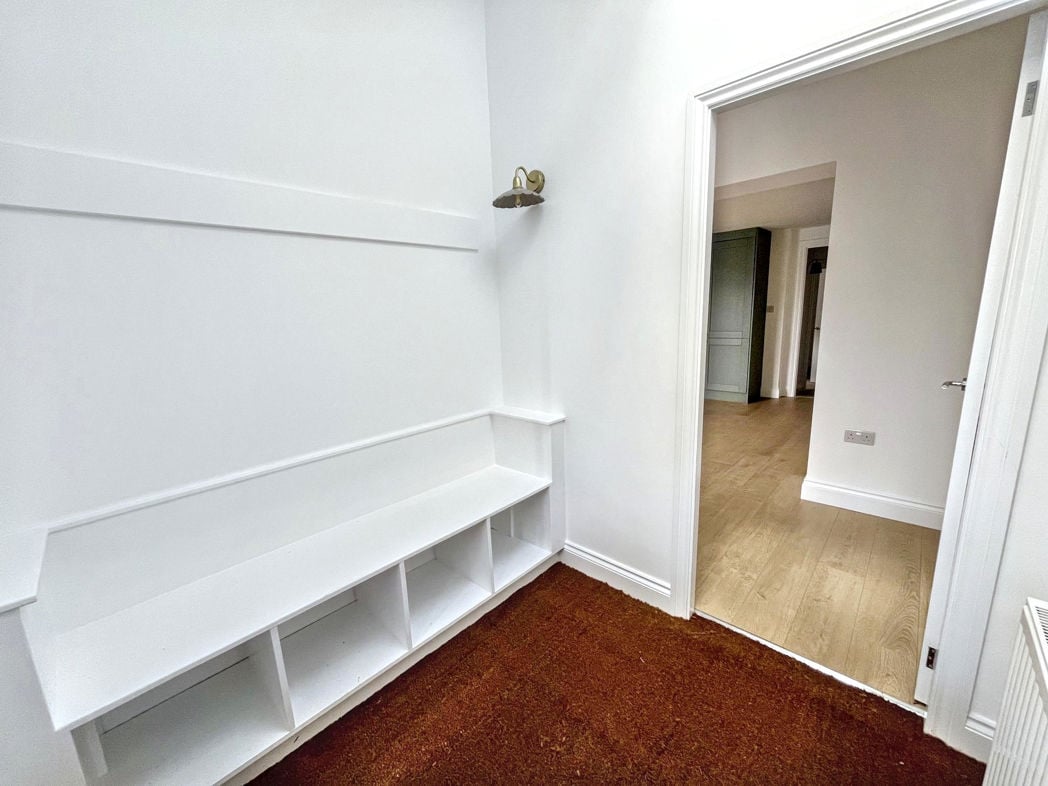 Property image 3 of 6