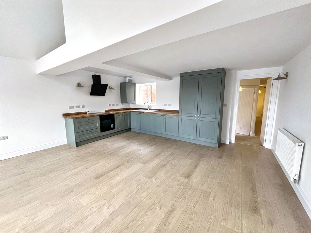 Property image 2 of 6