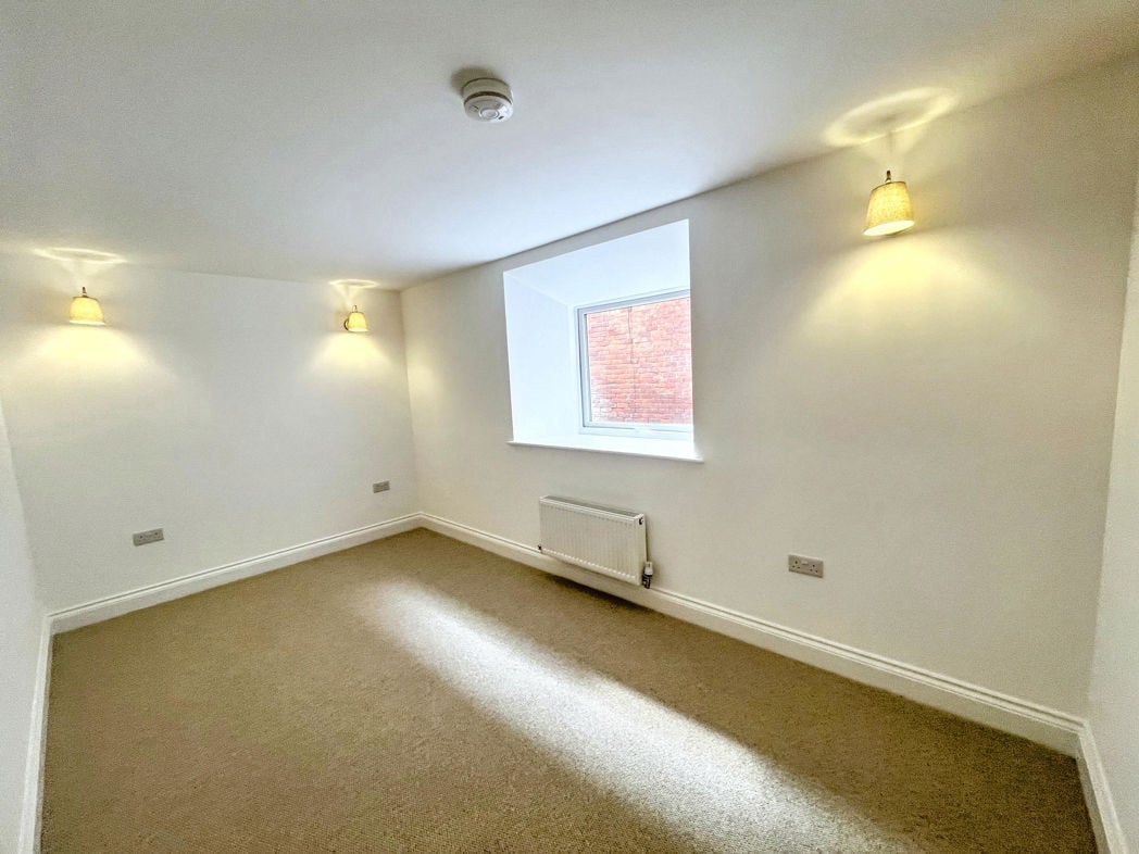 Property image 5 of 6