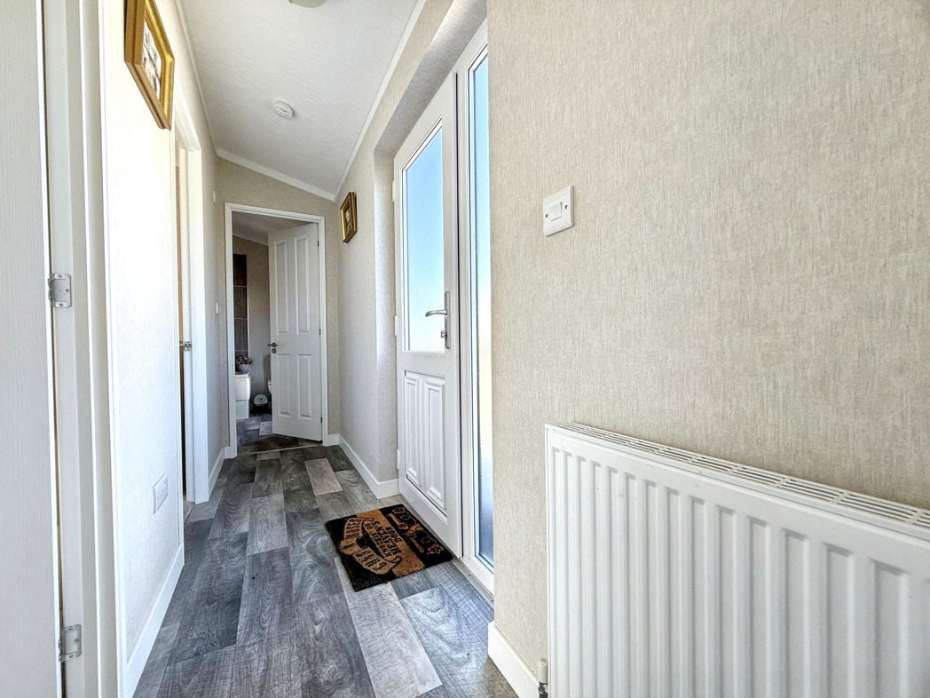 Property image 10 of 21