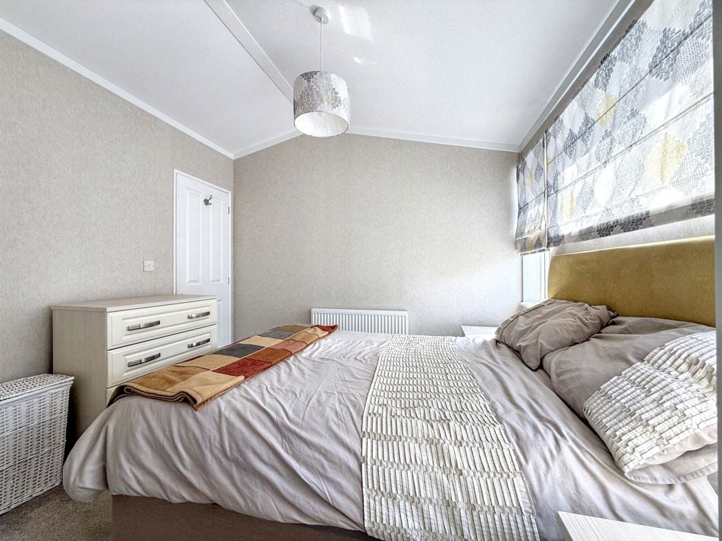 Property image 14 of 21