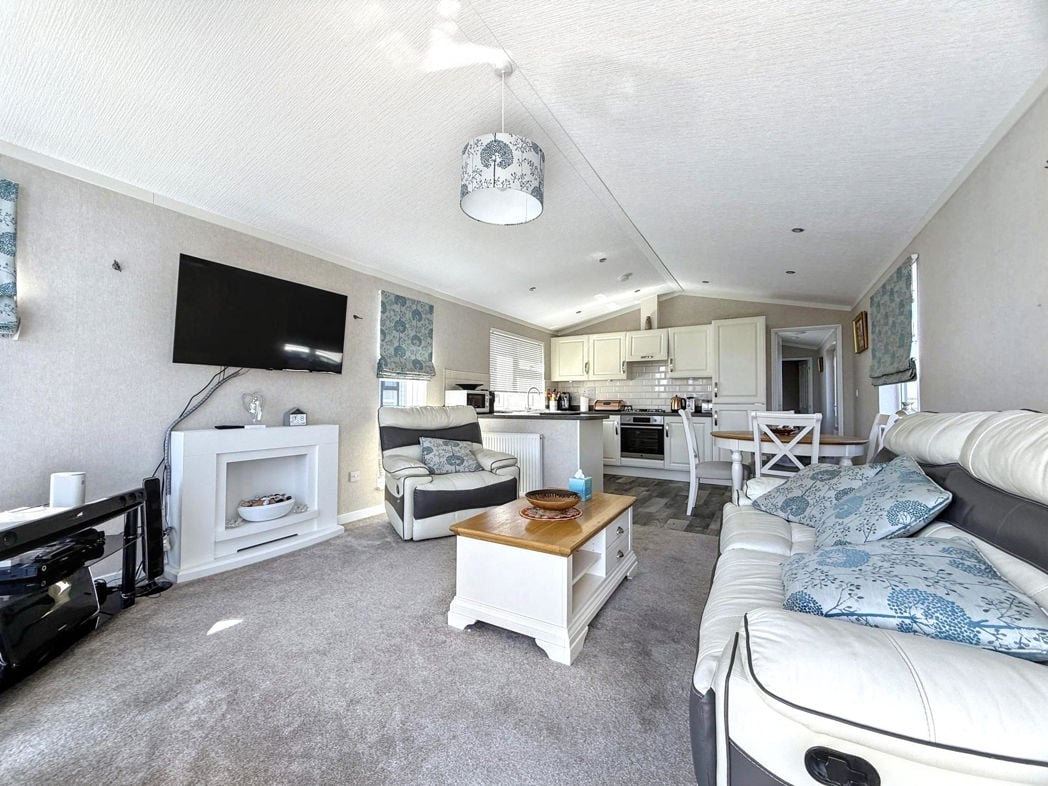 Property image 5 of 21