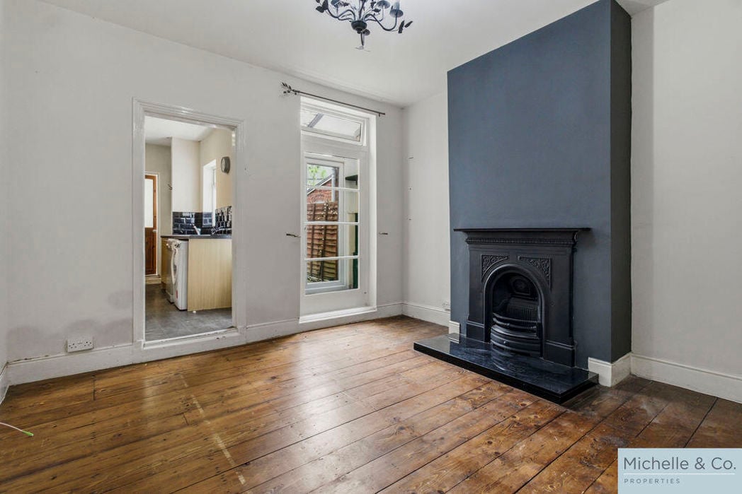 Property image 2 of 16