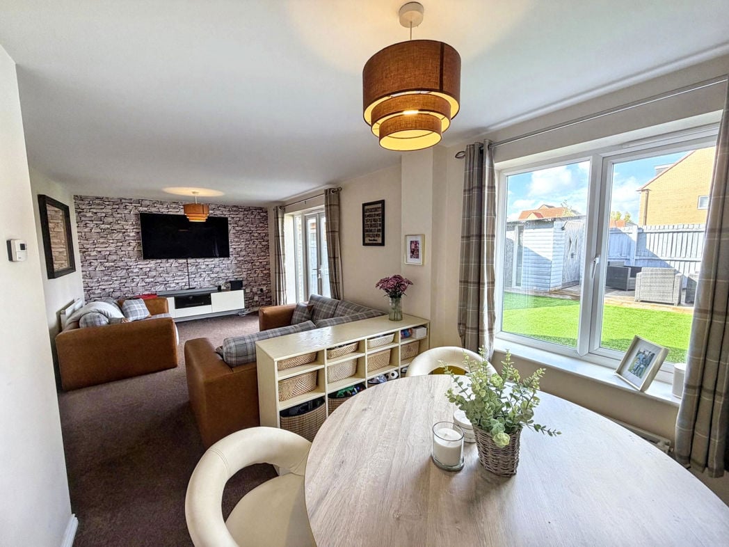 Property image 6 of 26