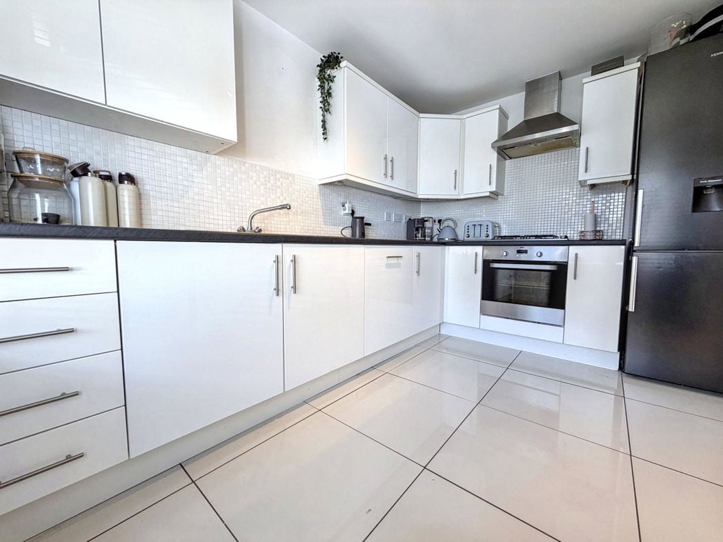 Property image 8 of 26