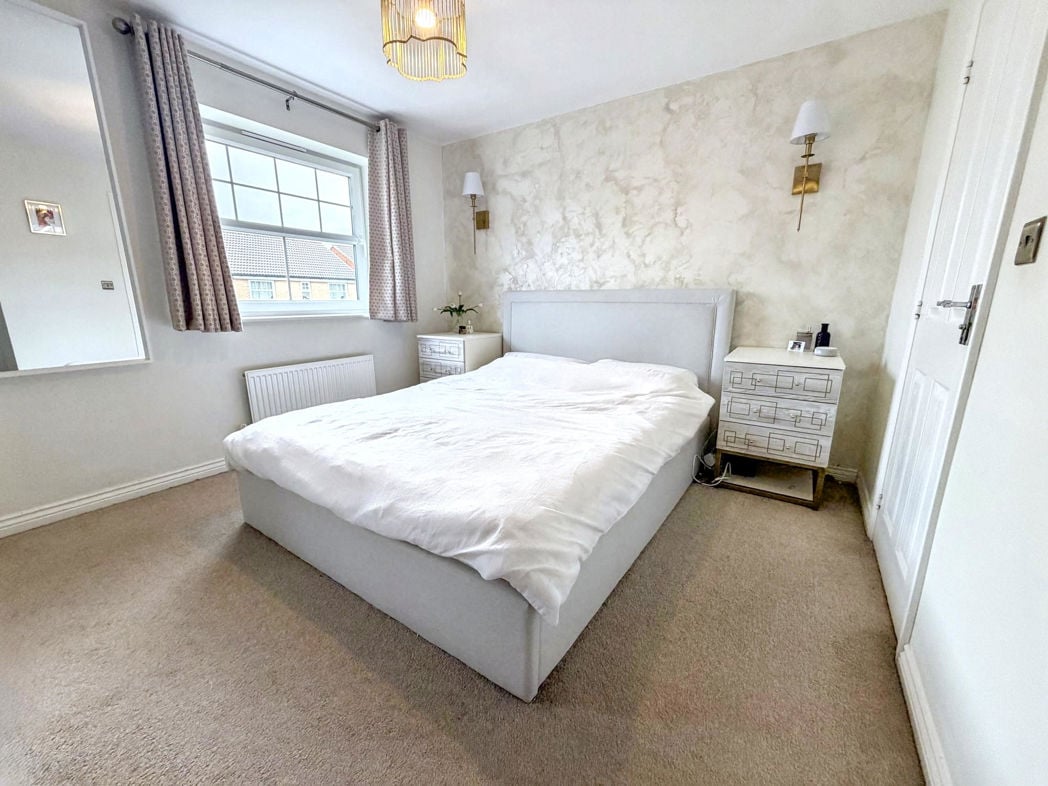 Property image 11 of 26