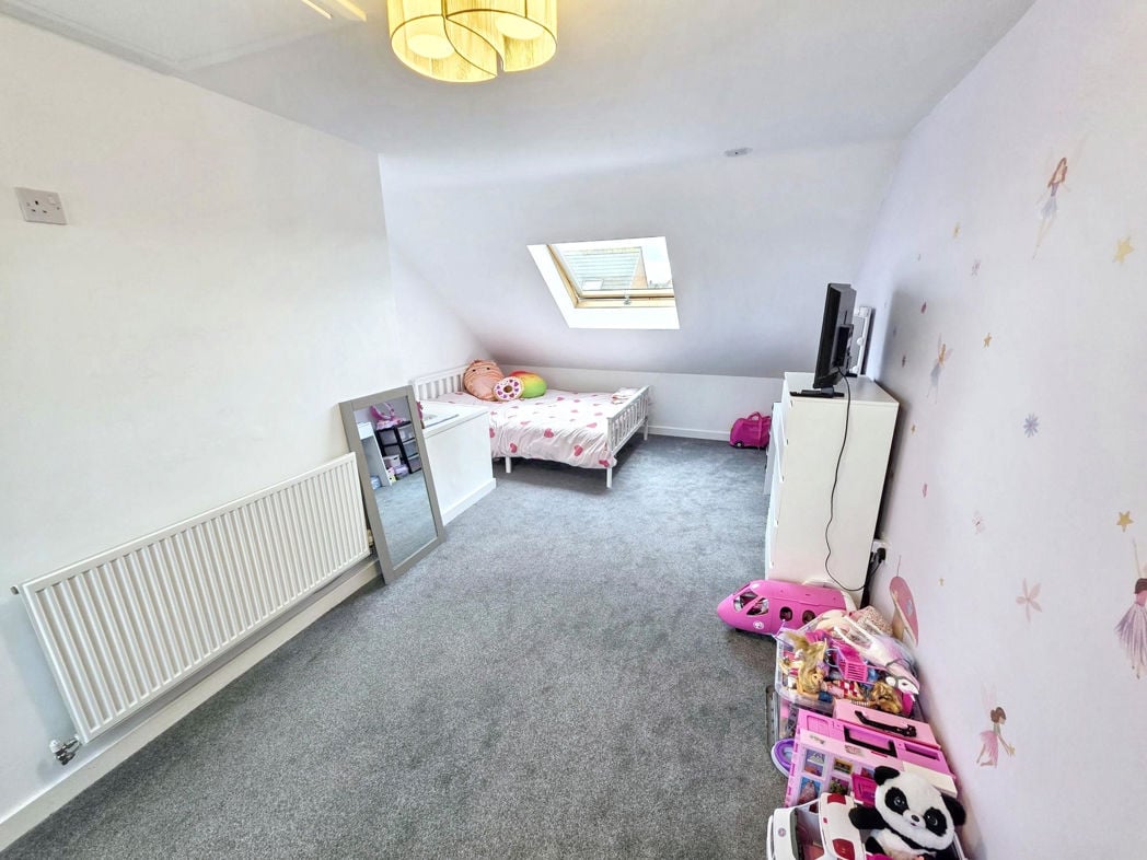 Property image 10 of 13