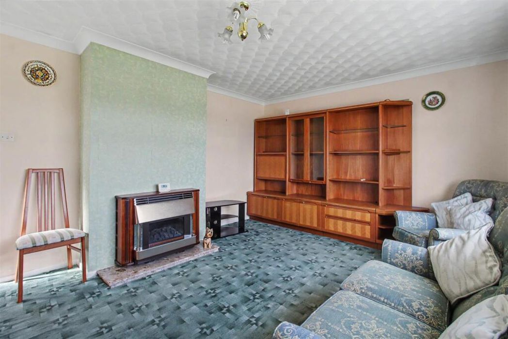 Property image 2 of 16