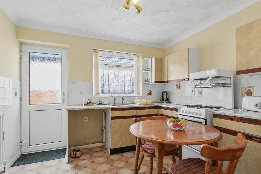 Property image 3 of 16