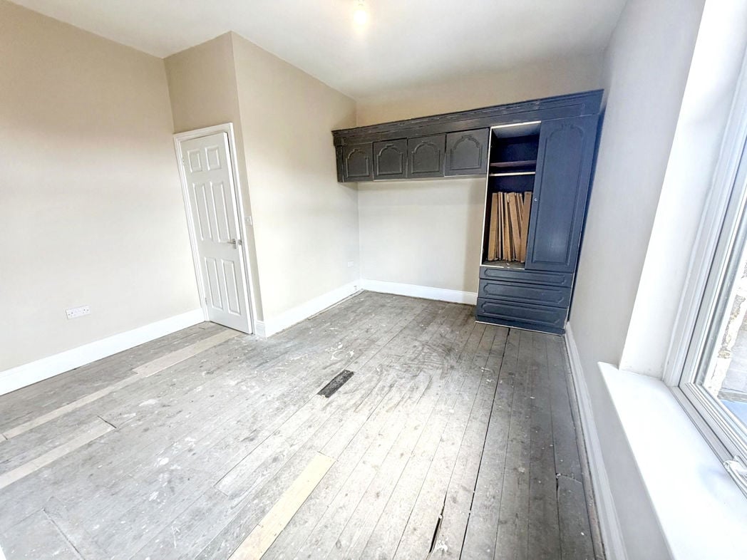 Property image 5 of 9