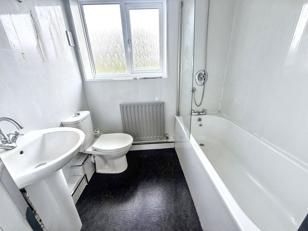 Property image 14 of 16
