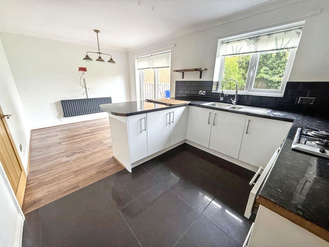 Property image 3 of 16
