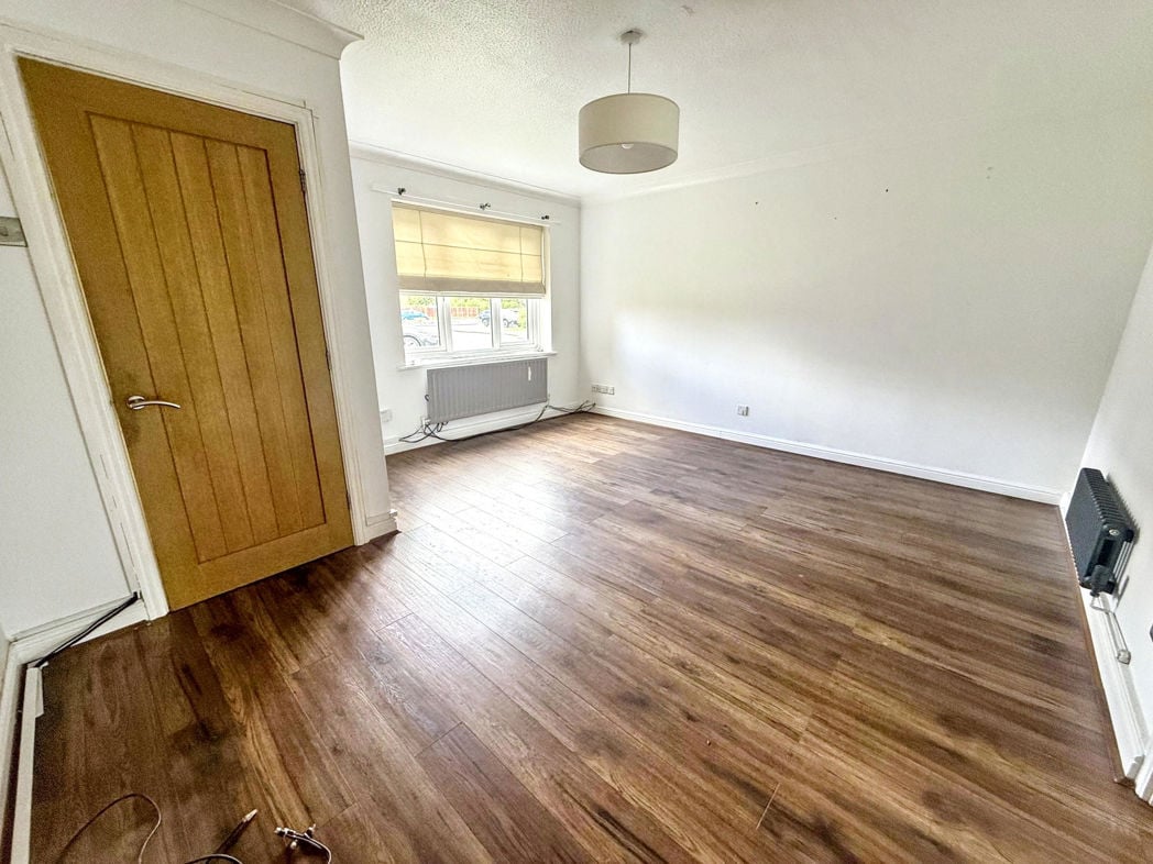 Property image 2 of 16