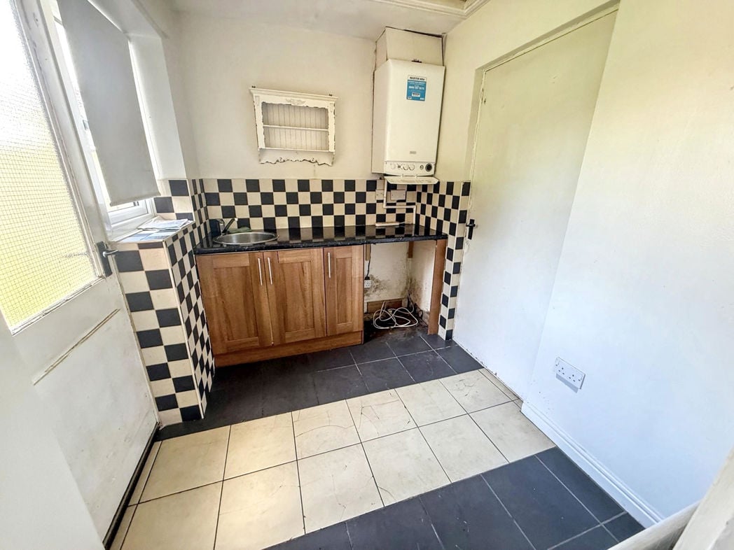 Property image 5 of 16