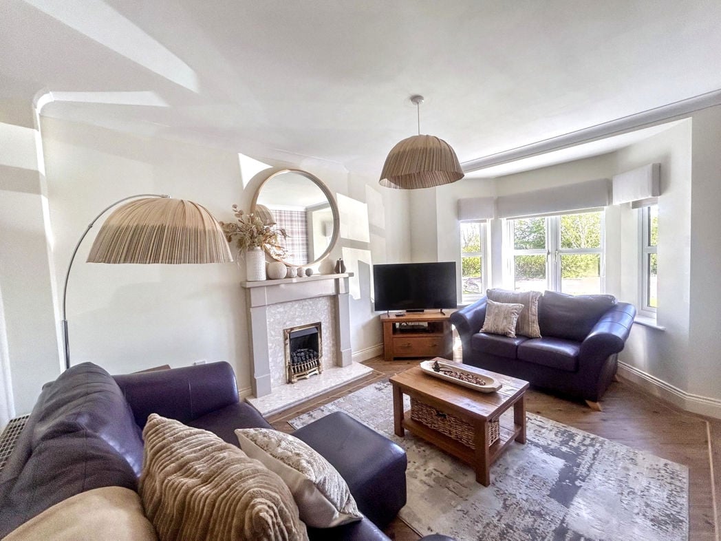 Property image 2 of 30