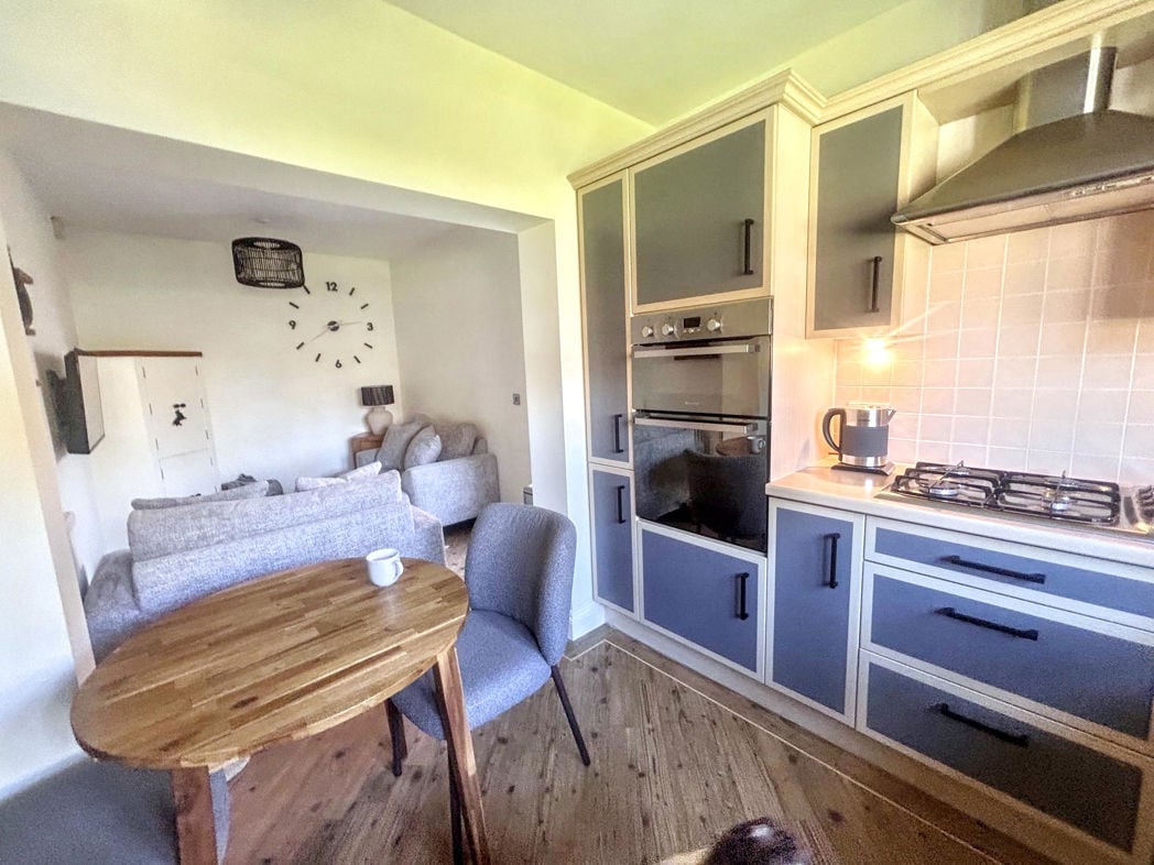 Property image 6 of 30