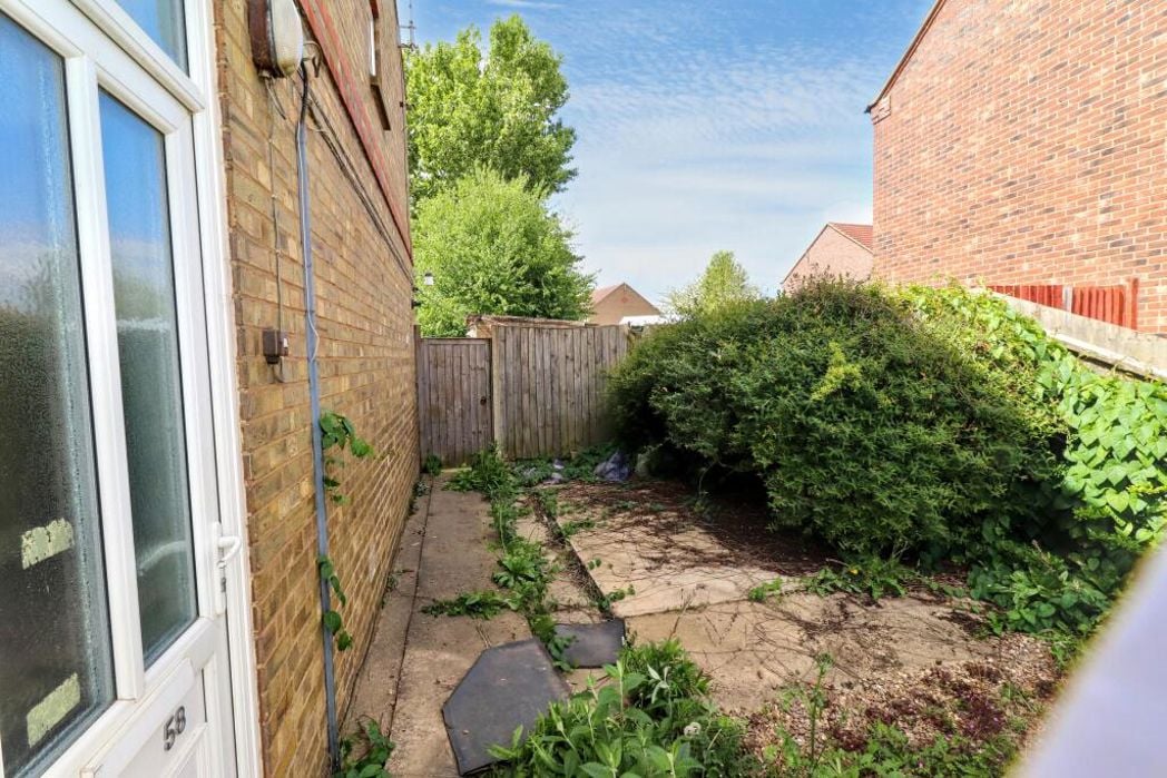 Property image 11 of 15