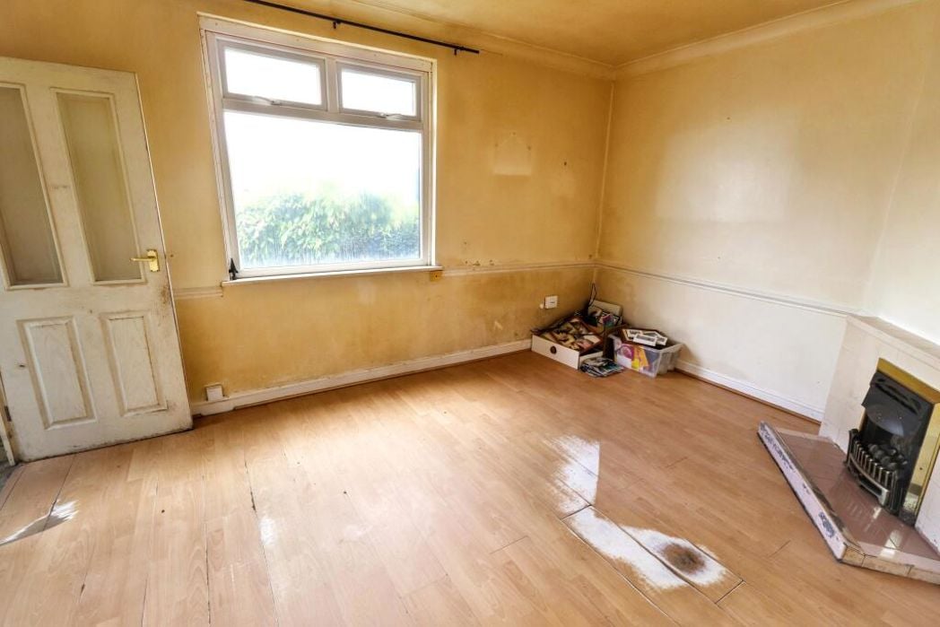 Property image 2 of 15