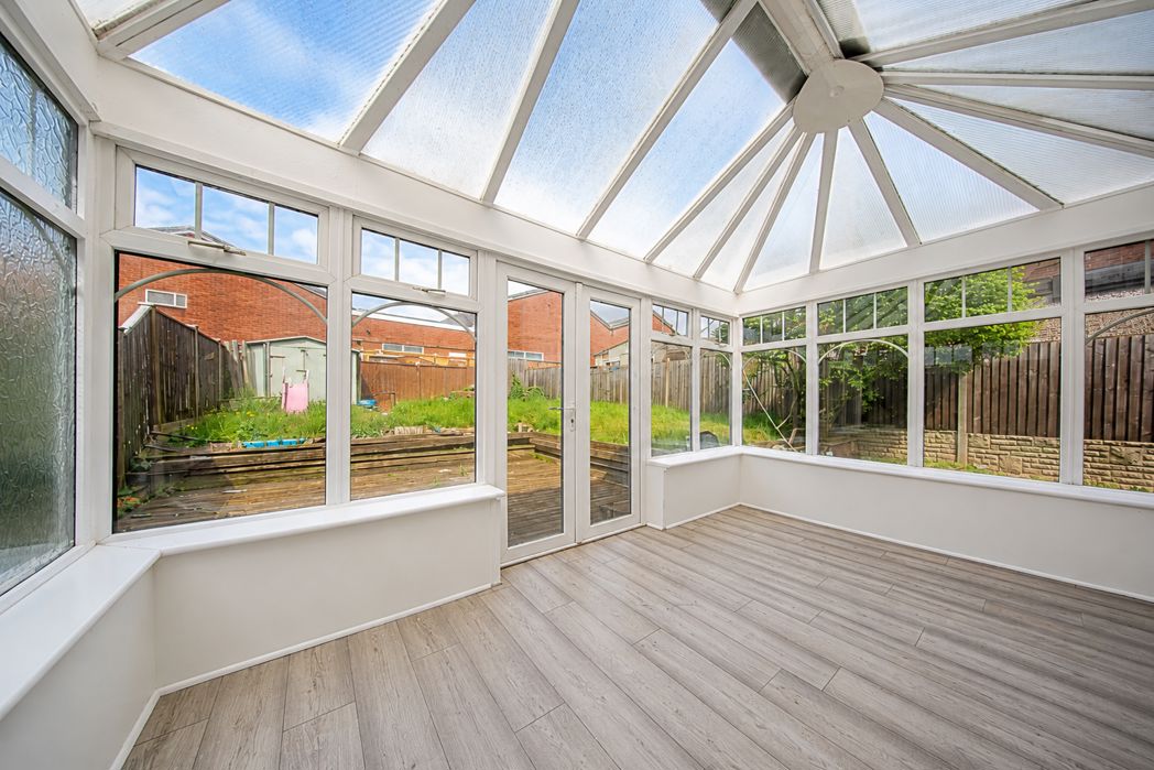 Property image 8 of 14