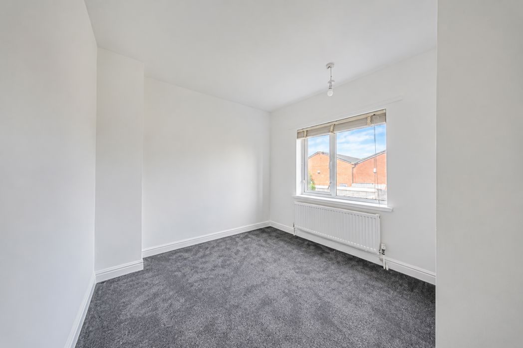 Property image 11 of 14
