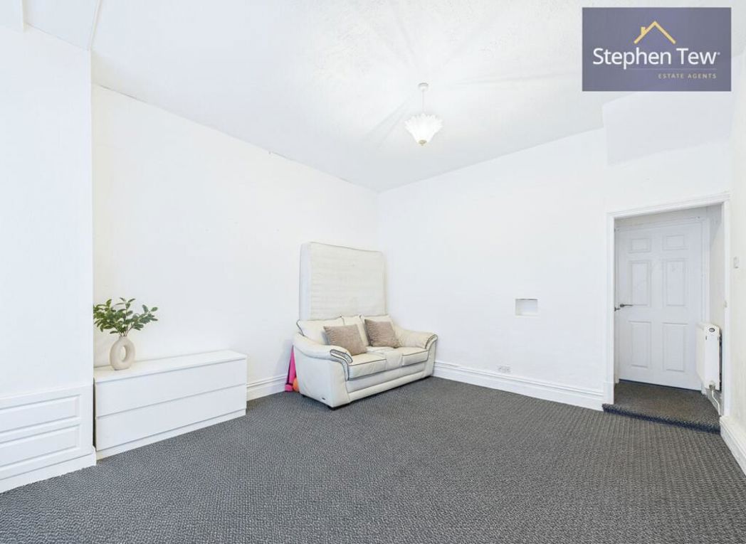 Property image 15 of 22