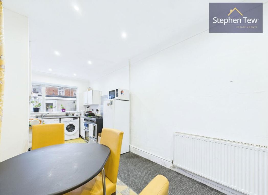 Property image 16 of 22