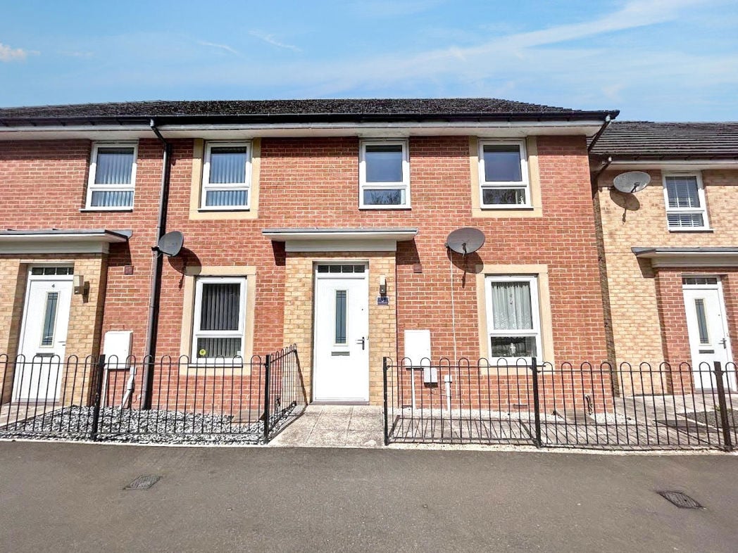 Property image 3 of 12