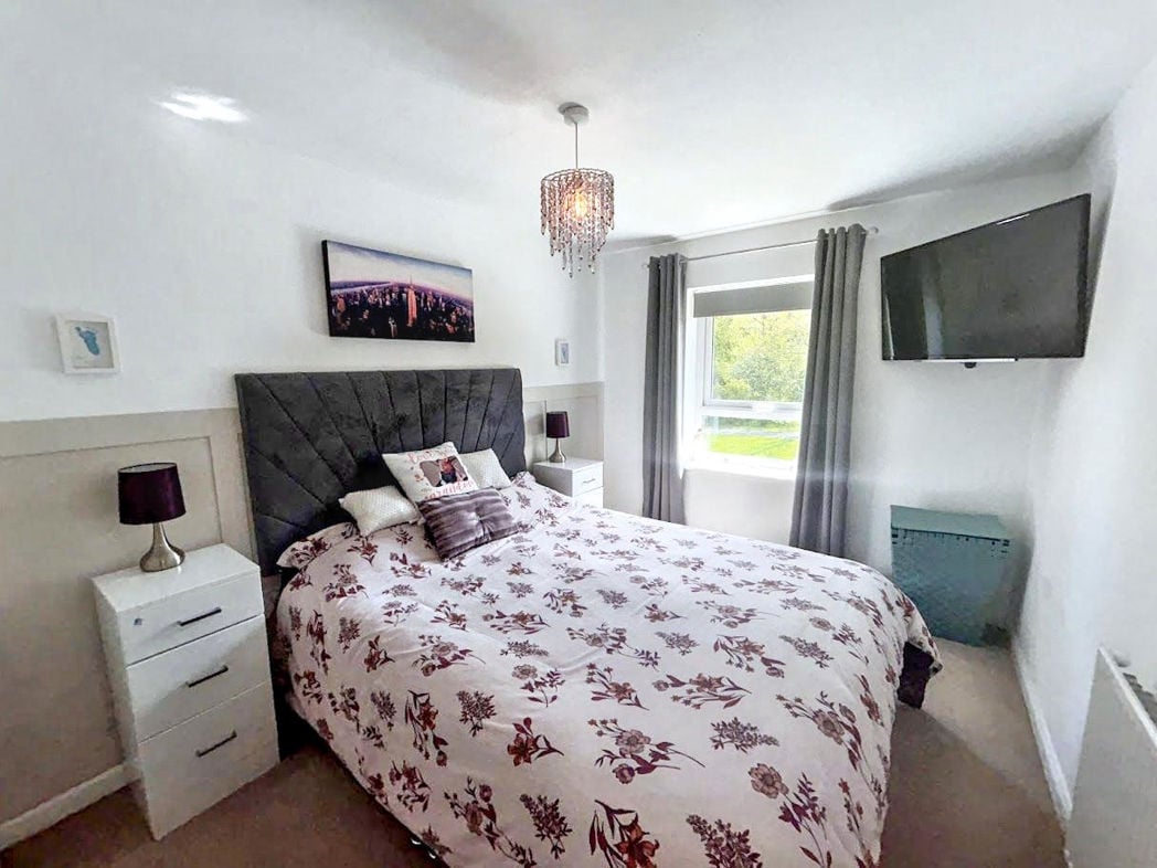 Property image 6 of 12
