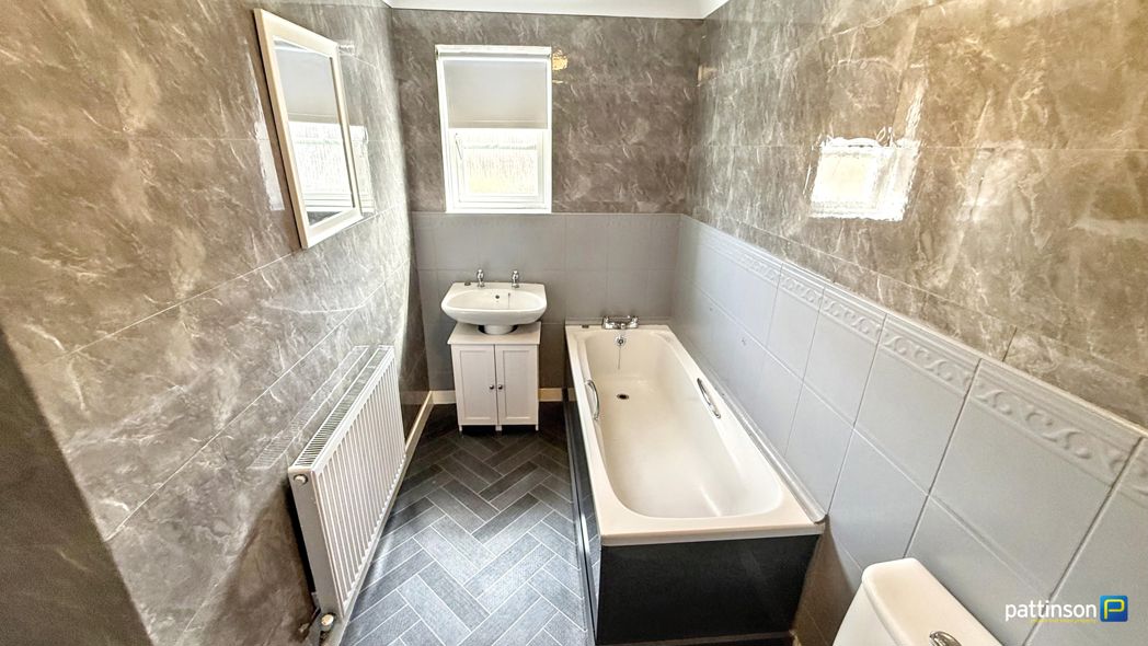 Property image 17 of 21