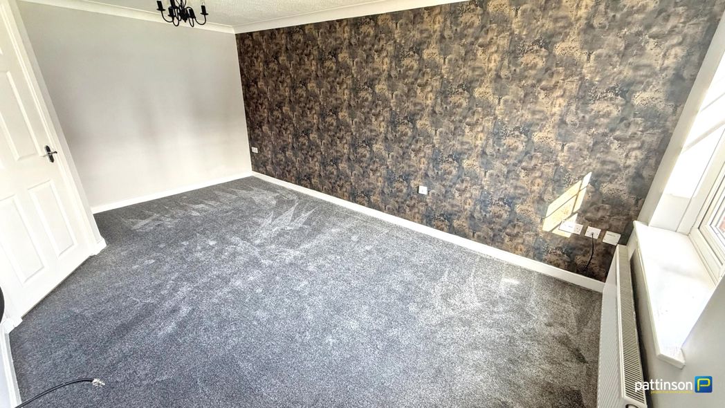Property image 4 of 21