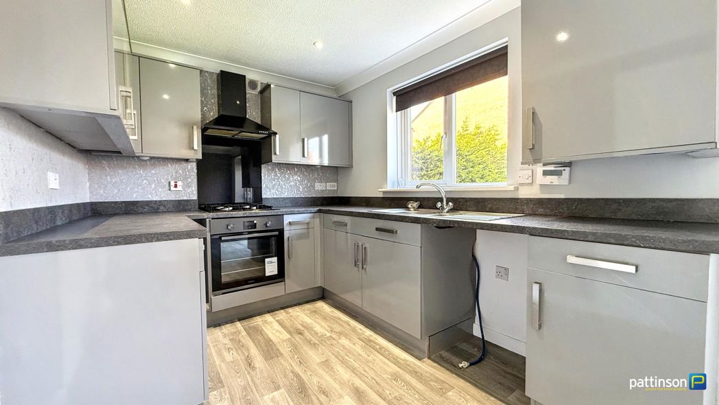 Property image 8 of 21