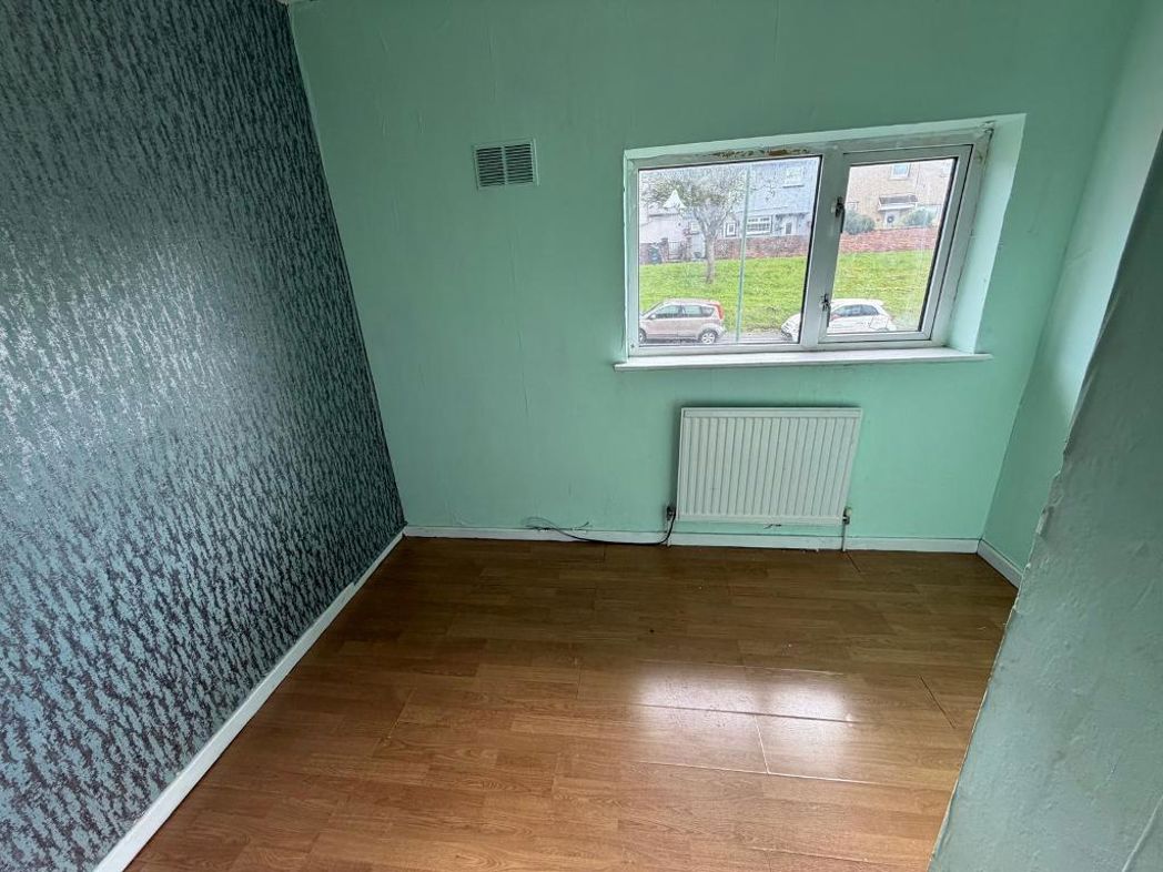 Property image 6 of 11