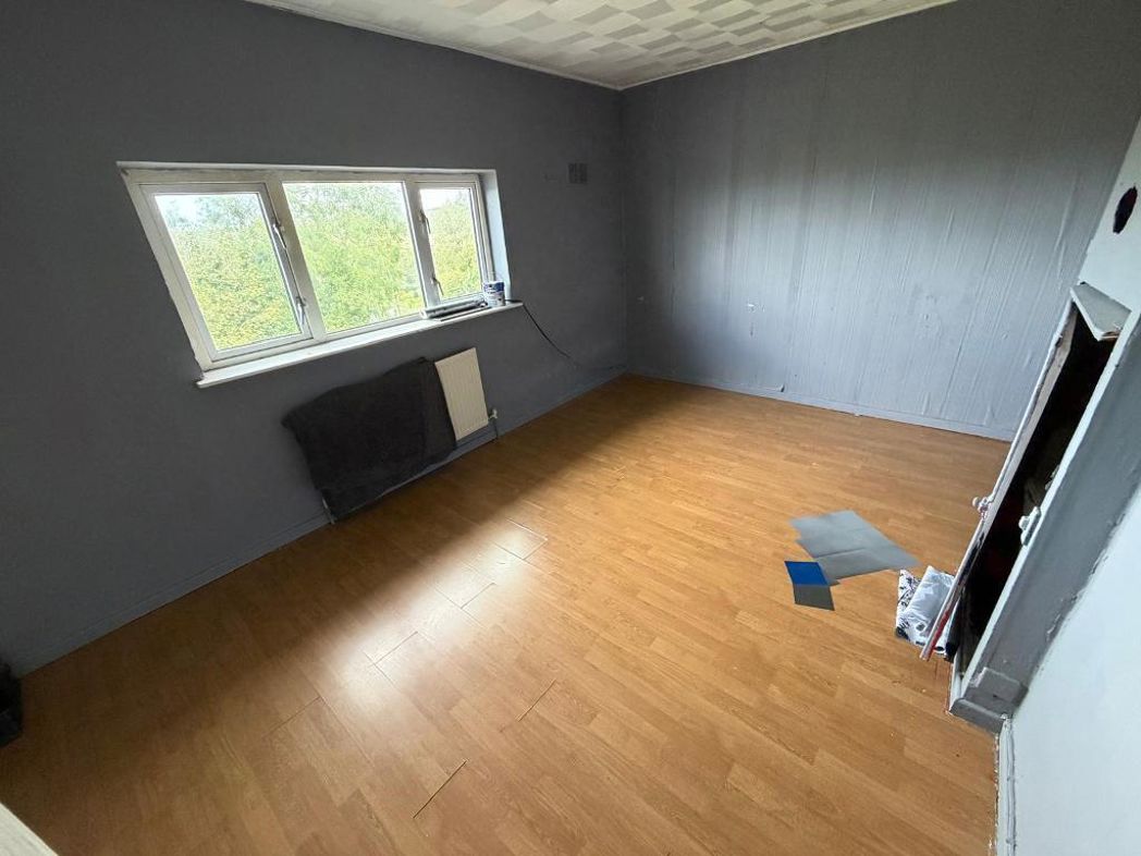 Property image 7 of 11