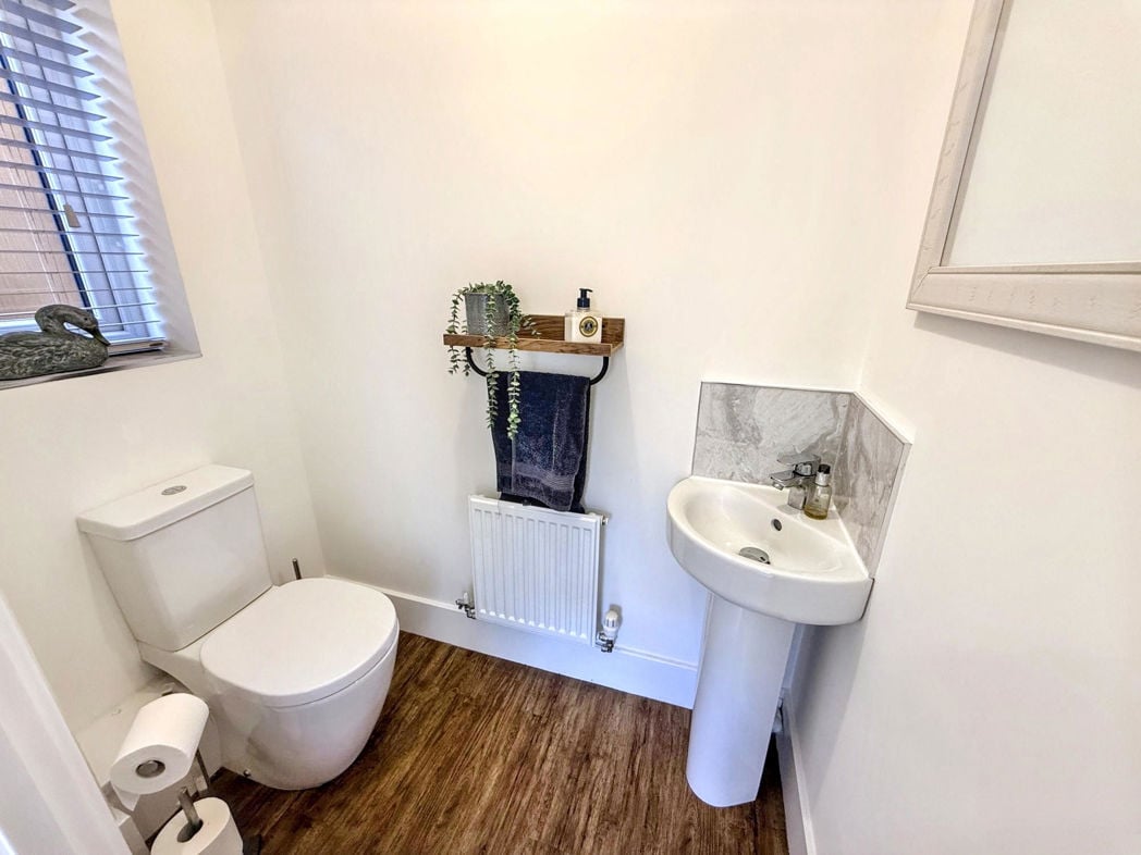Property image 11 of 26