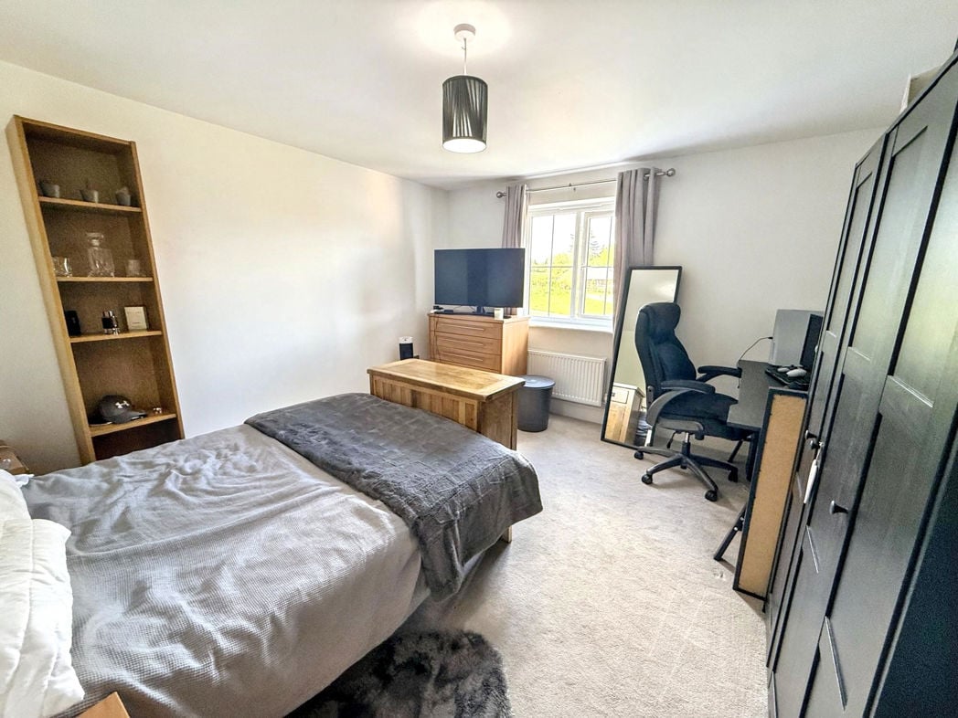 Property image 18 of 26
